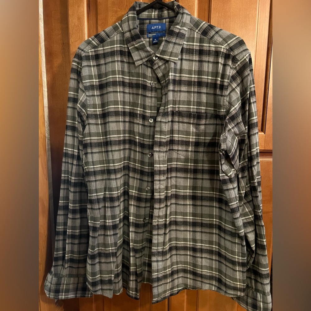 Men’s Apt. 9 Plaid Button Down Shirt flannel